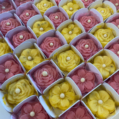 Brigadeiros coloridos Brigadeiros coloridos